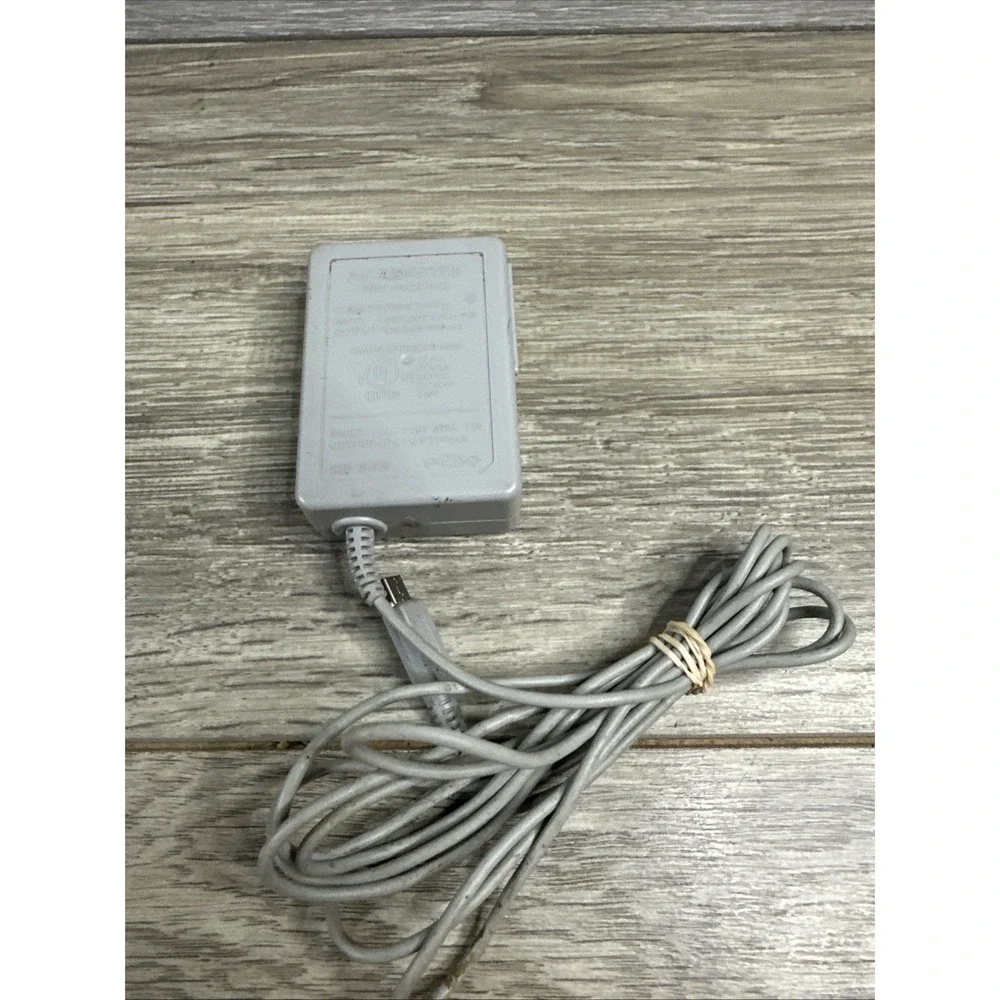 Official Nintendo OEM Wall Charger AC Adapter New Nintendo‎ 3DS, 3DS, XL, 2DS